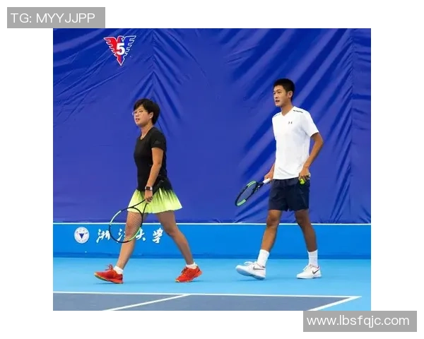 上海网球队总决赛精彩配合解析团队默契与战术执行的完美结合