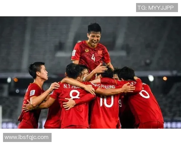 南京足球队以81分领跑邀请赛积分榜展现强劲实力