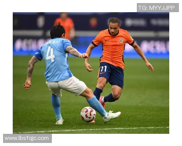 深圳足球明星的名字盘点与成就分析