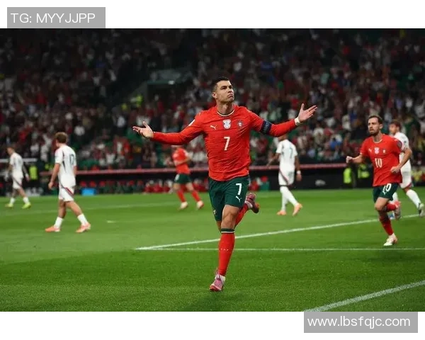 葡萄牙足球明星海报展现激情与荣耀的完美结合